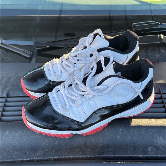 Air Jordan 11 Retro Low Concord Bred Size 10.5 No Box - Picture 3 of 4